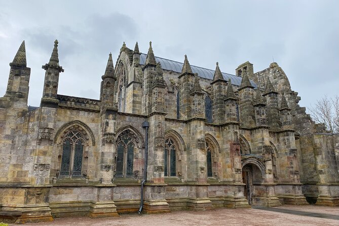 Private Executive Edinburgh Airport transfers to Edinburgh City - What the private format changes