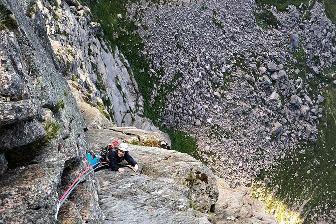 Private Guided Ridge Scrambling Experience in the Cairngorms - Weather, fitness, and the booking risk