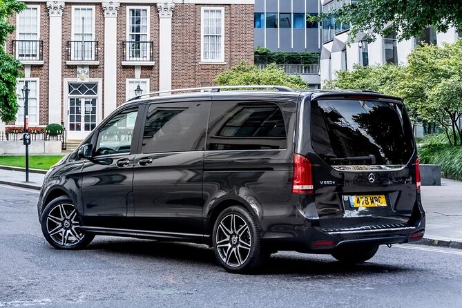 Private MiniVan Transfer from Glasgow GLA Airport to Edinburgh - Riding in the Mercedes-Benz V Class