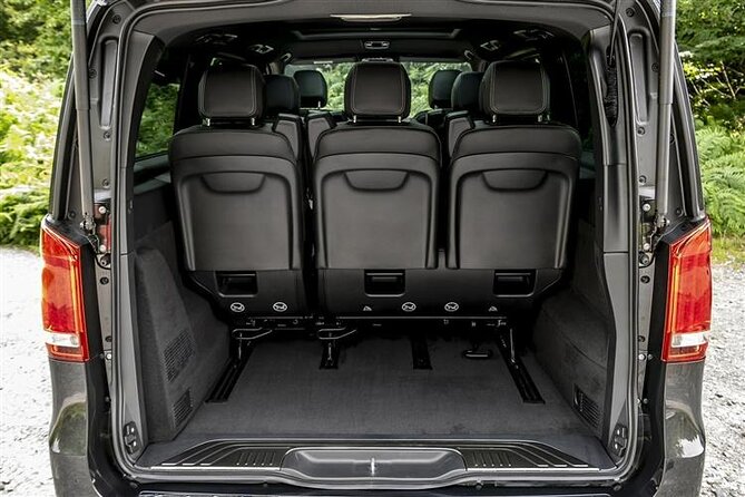 Private MiniVan Transfer from Glasgow GLA Airport to Edinburgh - The drive from Glasgow to Edinburgh