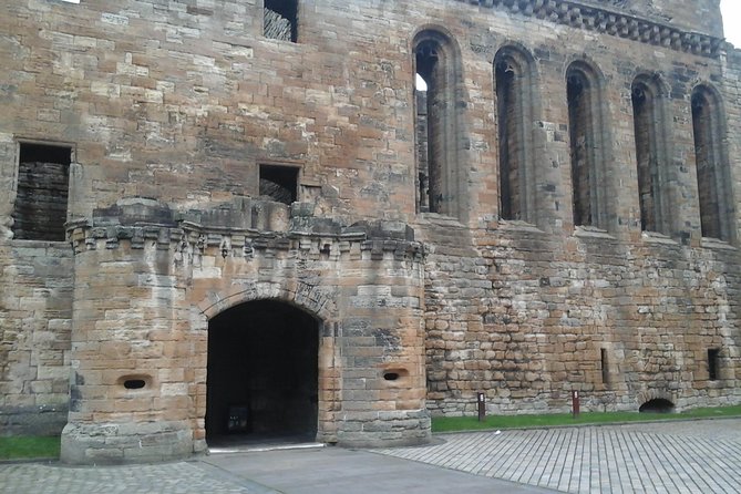 Private Outlander Tour from Edinburgh - Blackness Castle as Fort William