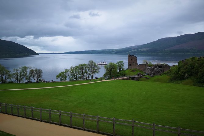 Private Outlander Tour - with Urquhart Castle Option - Old High St Stephen’s Church and Culloden’s aftermath