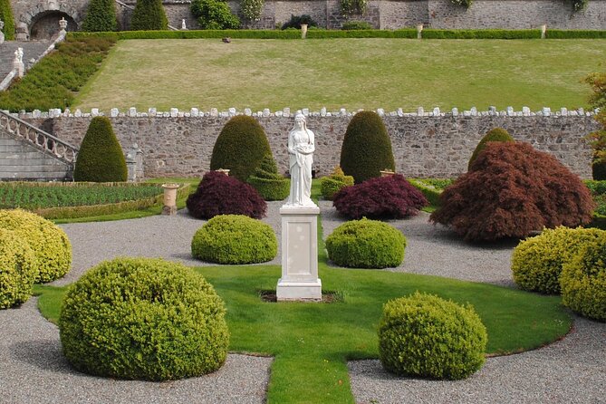 Private Perthshire & Drummond Castle Day Tour - What the $997.79 group price really means