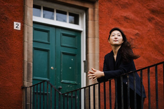 Private Photoshoot in Edinburgh with a Professional Photographer - Edinburgh Castle: the city’s strongest backdrop
