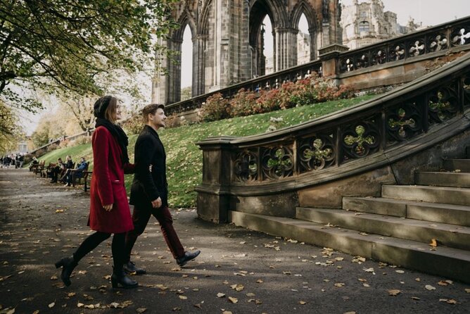 Private Photoshoot with Views of World Famous Edinburgh Castle - What you receive after the one-hour session