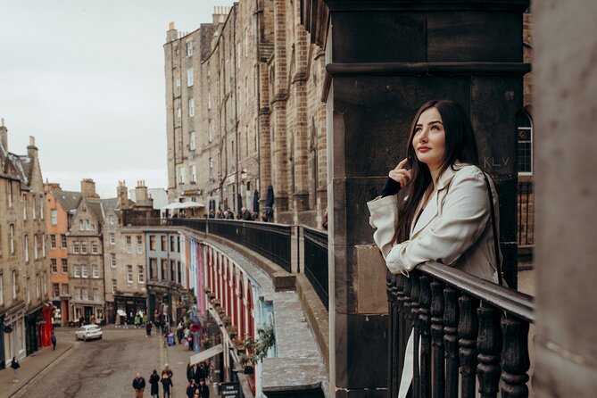 Private Photoshoot with Views of World Famous Edinburgh Castle - Starting beside Edinburgh Castle on Castlehill
