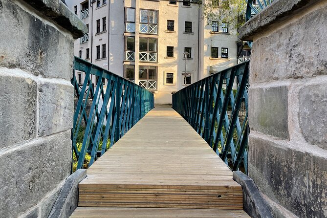 Private Royal Mile Walking Tour - Proclamations, punishments, and public life