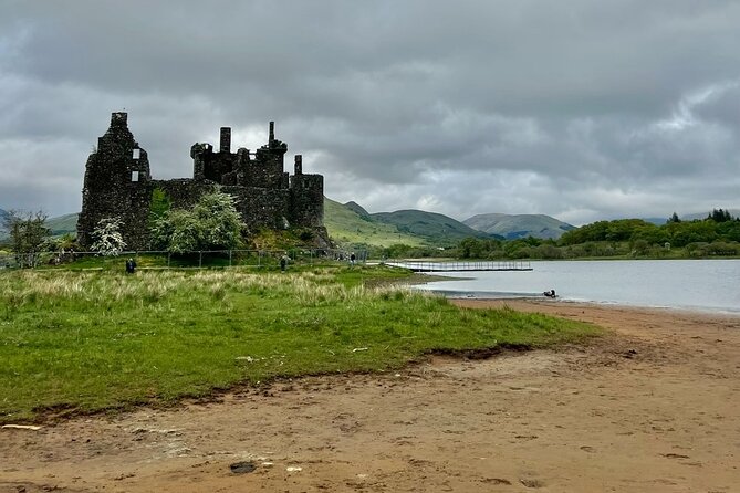 Private Tour to the Stunning Scottish Highlands & Glencoe - Loch Lomond and Luss: an easy first taste of Scotland