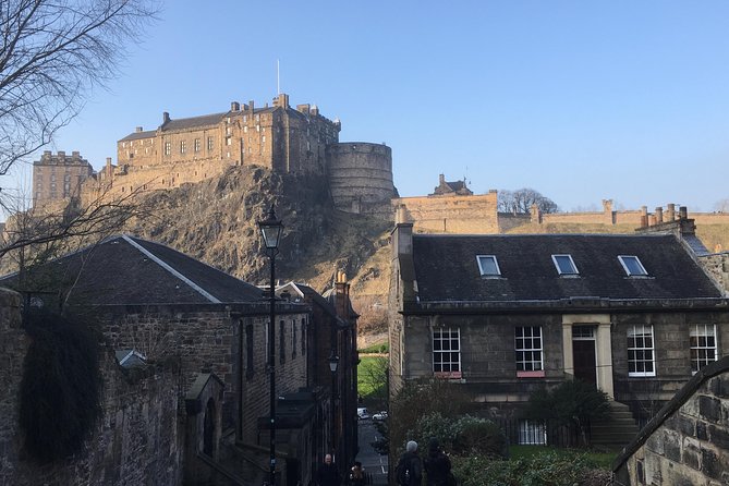 Private Walk: Edinburgh Old Town and New Town - Victoria Street, West Bow, and the Royal Mile