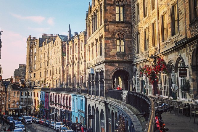 Private Walking Tour: Edinburgh Highlights, including entry to Edinburgh Castle - The Elephant House and the Harry Potter thread