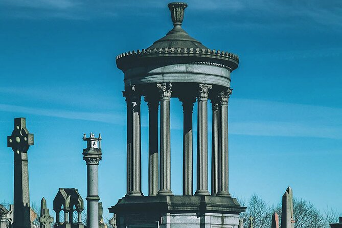 Private Walking Tour: Glasgow City Highlights - George Square, statues, and public life