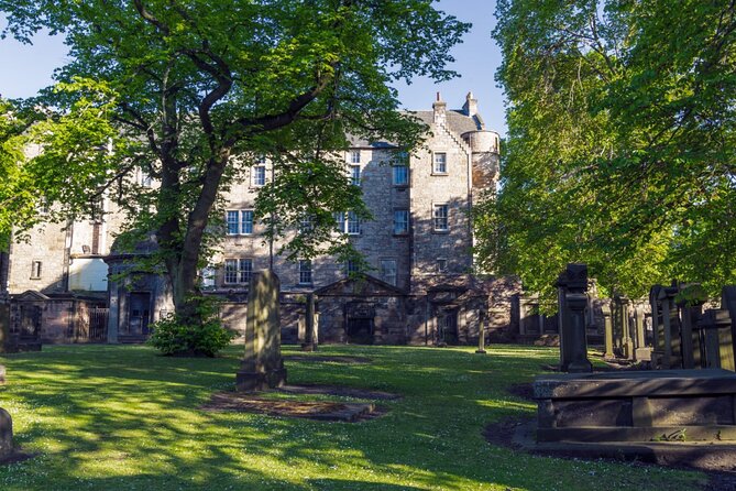 Private Walking Tour in Edinburgh: Harry Potter Inspirations - Victoria Street: the closest thing to Diagon Alley