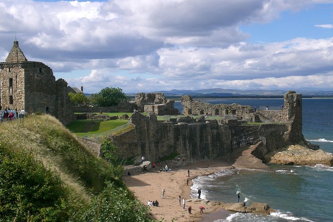 Rebels, Romance & Raisins St. Andrew's Walking Audio Tour - Why this St Andrews audio walk works well