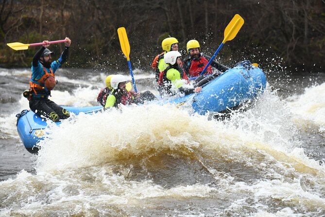 River Tay White Water Rafting - What happens from the Nae Limits base to the river