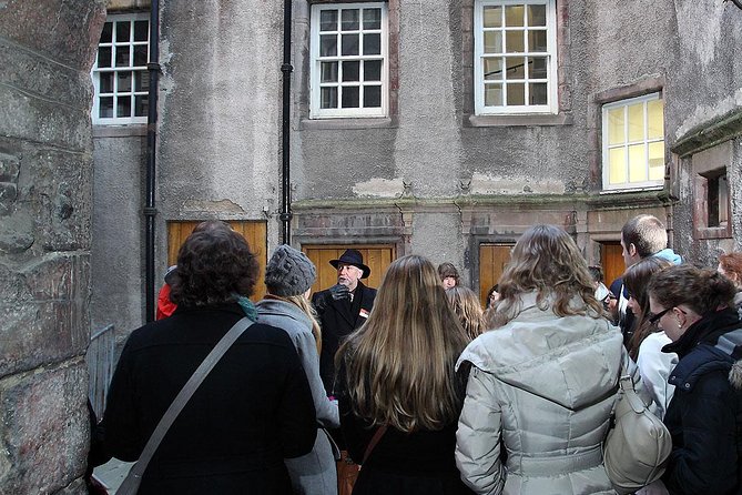 Royal Mile and Edinburgh Castle - Small Group Walking Tour - Weather, fitness, and practical details