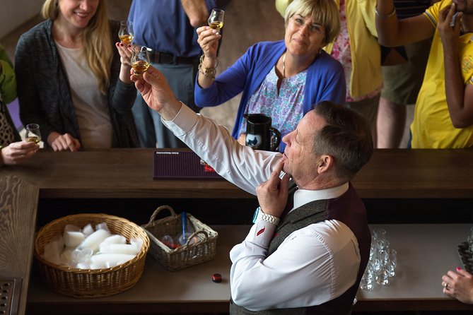 Scotland's Glens, Highlands & Whisky Day Trip from Edinburgh - What the guide can add to the day