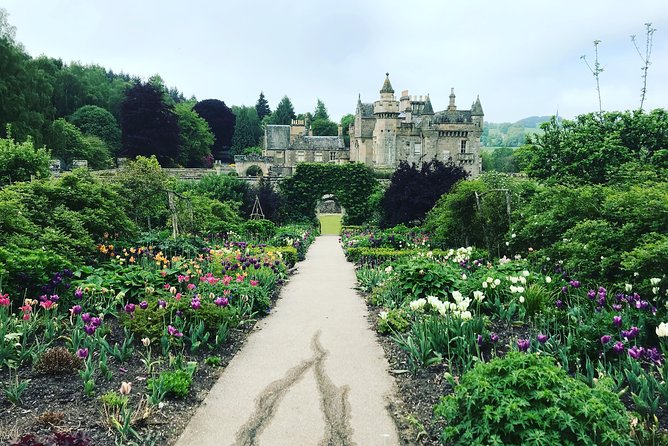 Scottish Borders Tour Between Scotland and England Lies hidden Beauty - The guide can make or break a history-heavy day