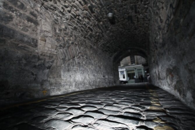 Small Group Edinburgh Underground Vaults & Graveyard Ghost Tour - Who should book this ghost tour?