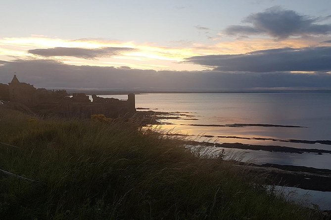 St Andrews Tours: Town, Golf and Old Course History - Starting at T-Squared Social on North Street