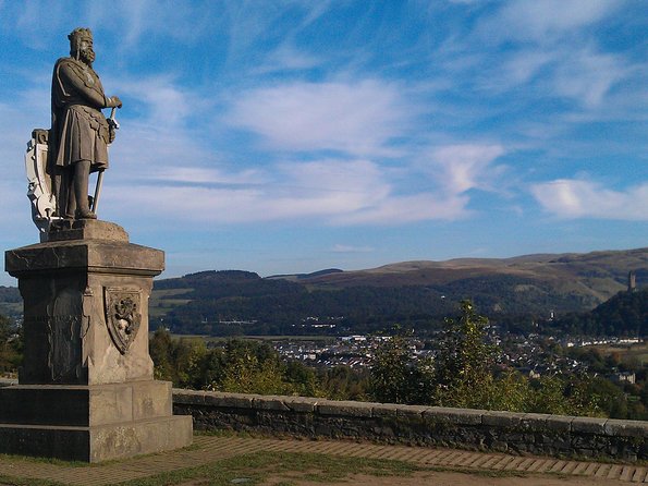 Stirling Castle and Whisky Very Small Group Tour from Edinburgh - Guides make the difference