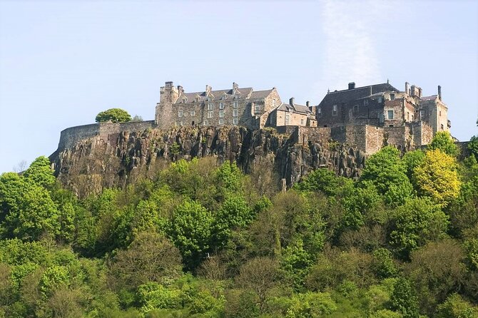 Stirling Castle, Loch Lomond Walk & Whisky Distillery Tour from Glasgow - Stirling Castle: 90 minutes of royal Scotland