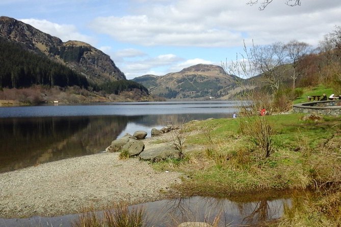 Stirling Castle, Trossachs, Loch Lomond and Whisky Tour - Lunch at The Drovers Inn