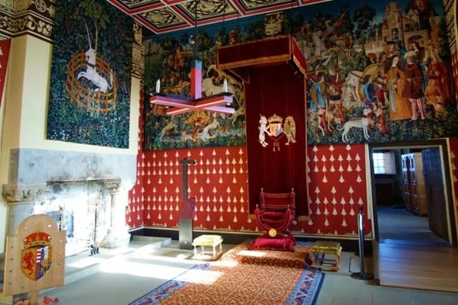 Stirling Luxury Private Day Tour from Edinburgh - Climbing the National Wallace Monument