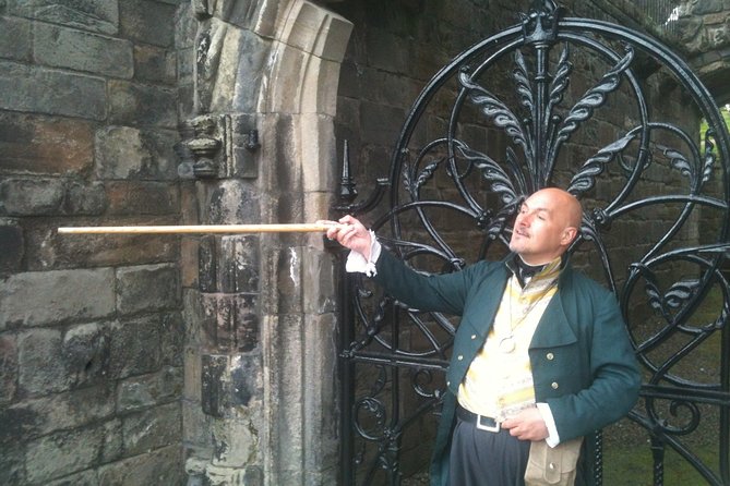 Stirling Old Town Private Walking Tour - Cowane’s Hospital and Stirling’s civic past