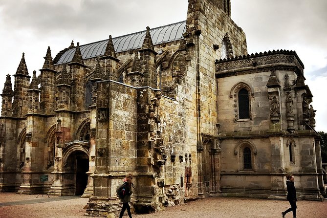 Stone & Story: Rosslyn Chapel & Melrose Abbey Private Day Trip - Sean’s guiding style and the value of a private vehicle