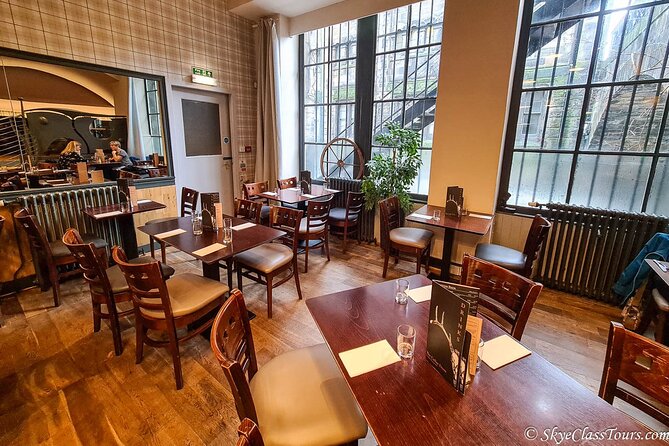 Tailored Premium Edinburgh Food Tour with Highest Quality Dishes - Old Town food with stories between the bites