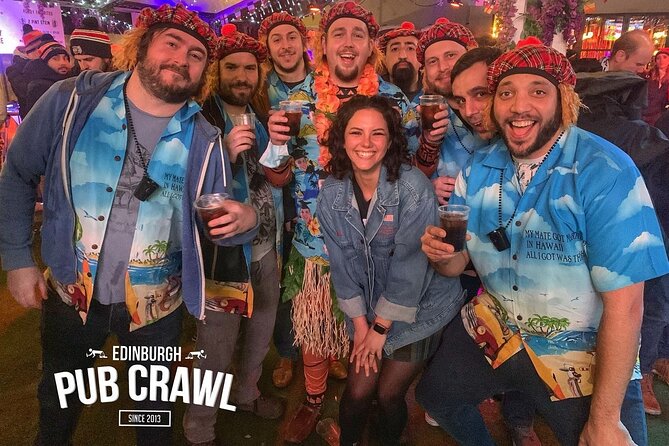 The Original Edinburgh Pub Crawl: 7 Bars! - What the free drinks really mean