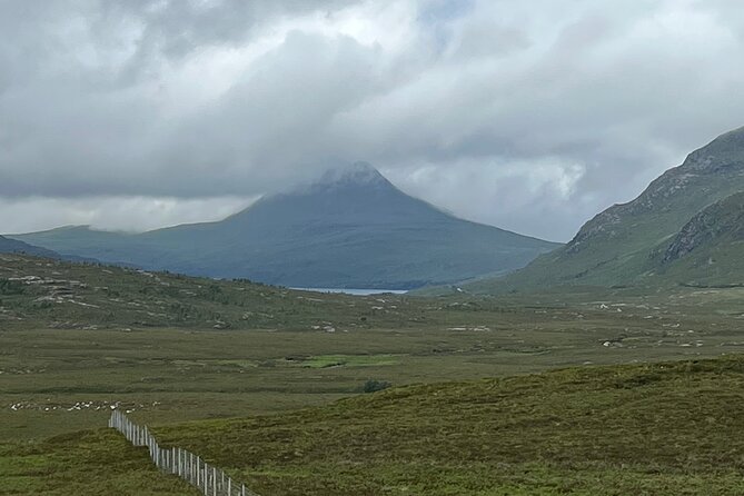 ULLAPOOL PORT Cruise Ship Tour, Ardvreck Castle, Rocks & More - Key points to know before you book