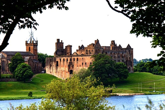 Wallace monument, Stirling Castle, Linlithgow Palace Private Tour - The Vehicle, Pickup, and Pace
