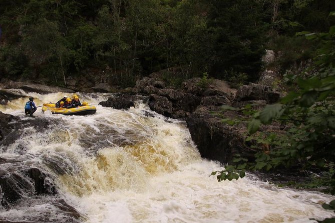 White Water Rafting and River Bugs on the River Tummel - The safety briefing sets the tone