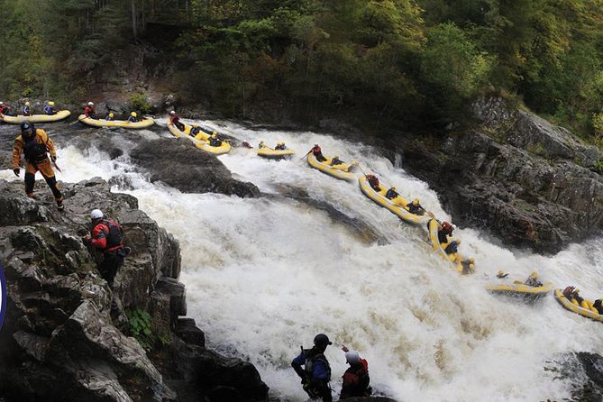 White Water Rafting and River Bugs on the River Tummel - Working through Zig-Zag and Sharks Tooth